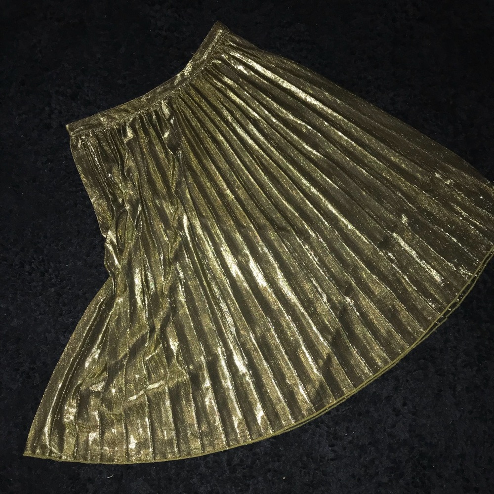 Gold Pleated Skirts with zipper